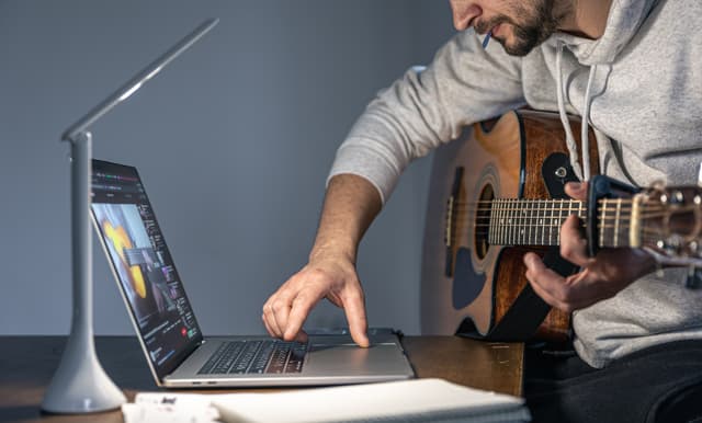 How Do I Start a Sheet Music Store Online?